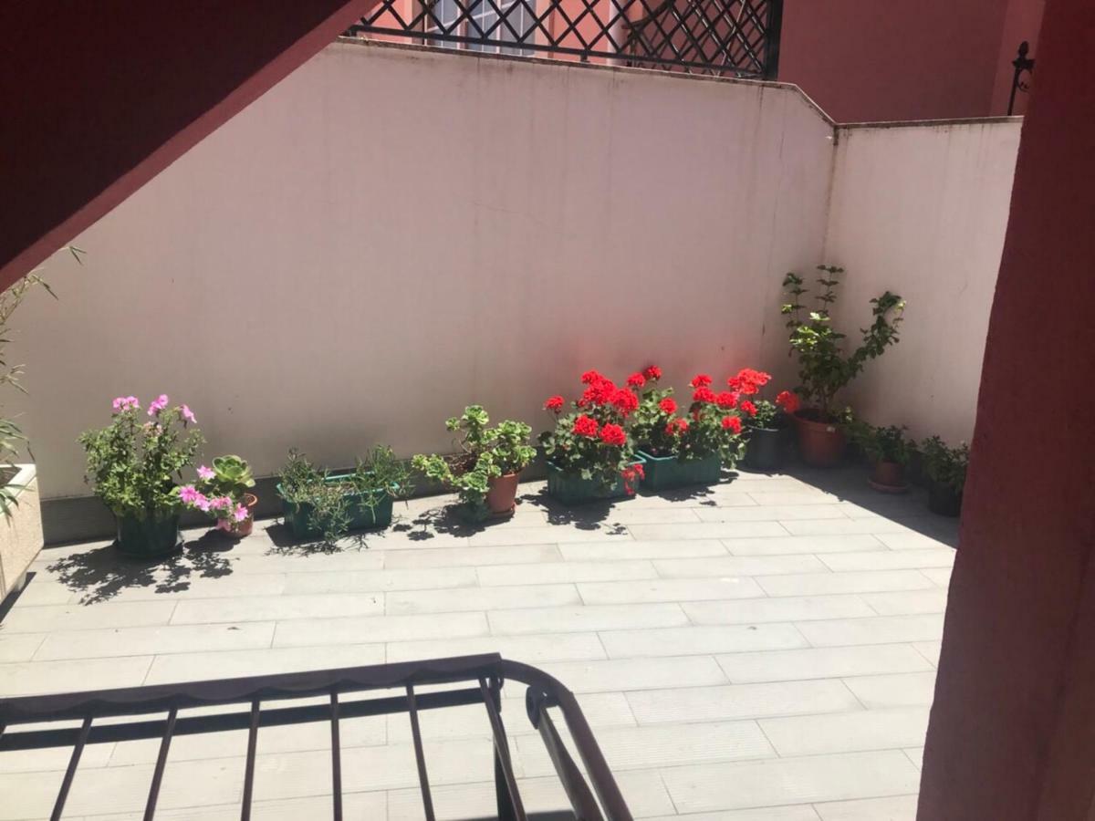 Sweet Apartment With Terrace In Central Lisbon Exterior photo